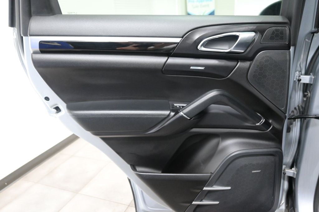 Porsche Cayenne  2018