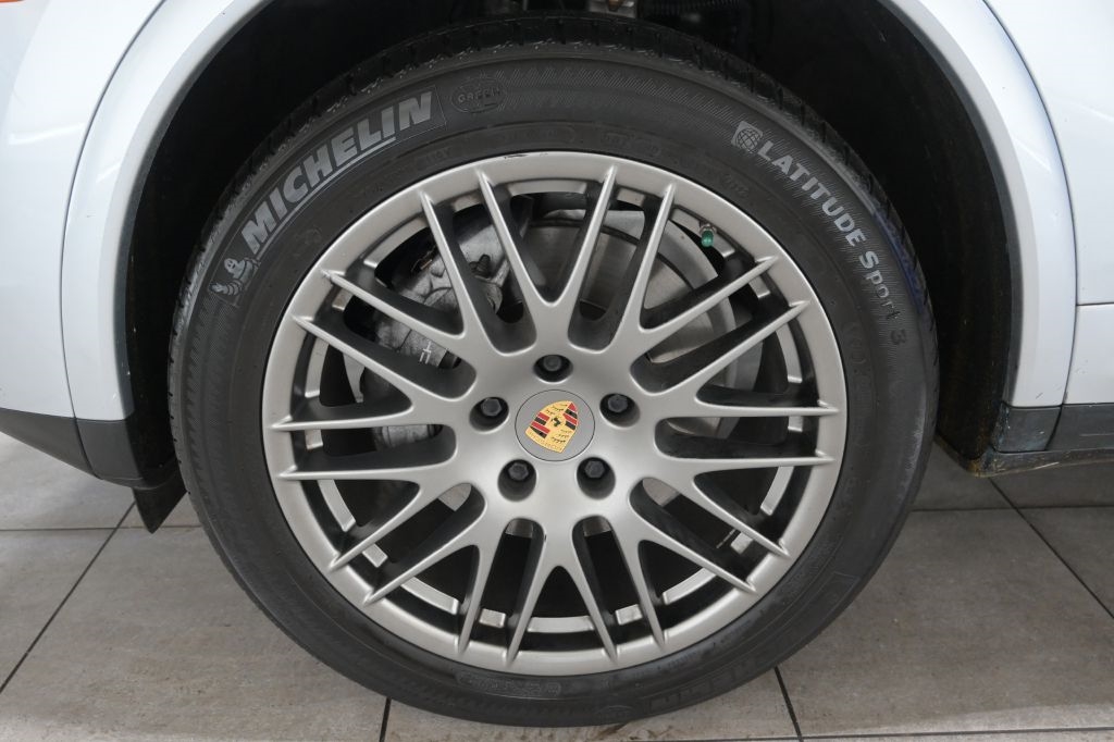 Porsche Cayenne  2018