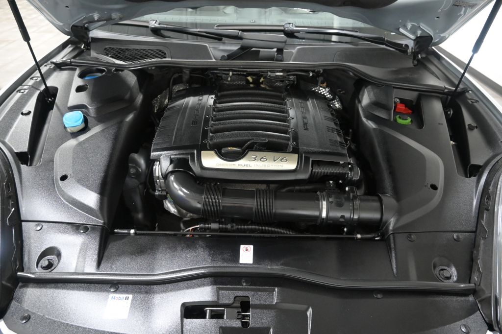 Porsche Cayenne  2018