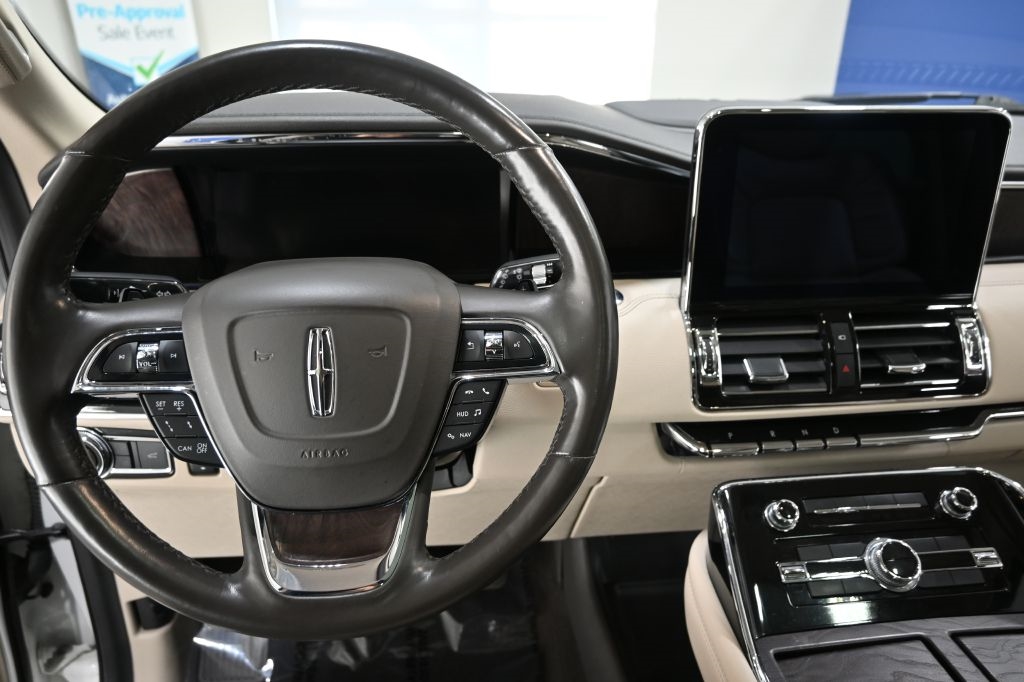 Lincoln Navigator  2020