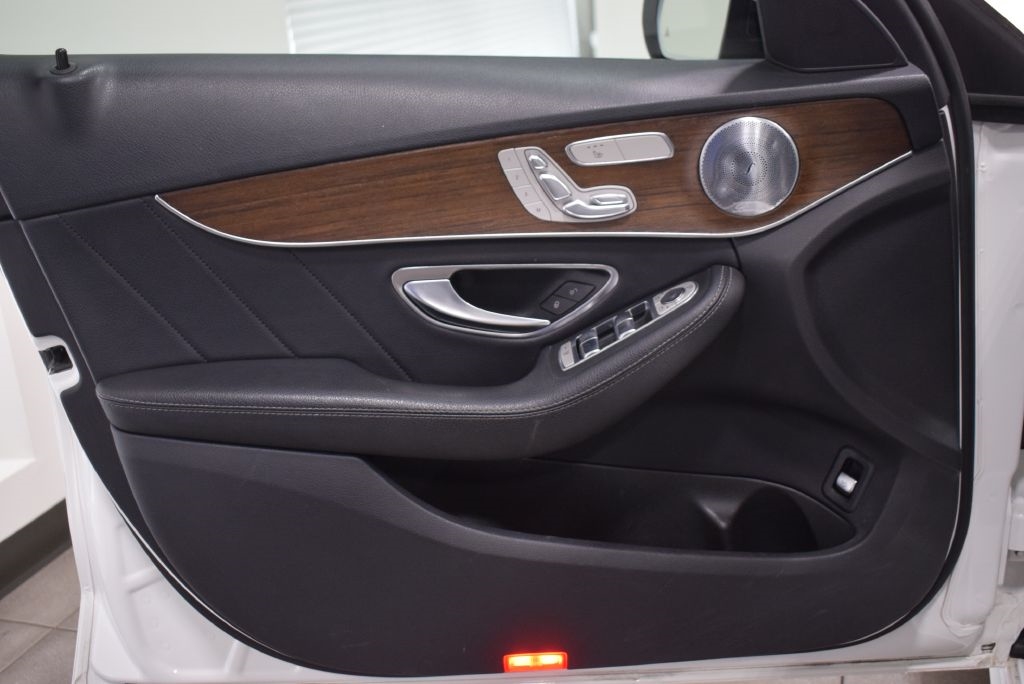 Mercedes-Benz C-Class  2020