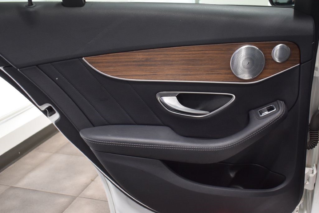 Mercedes-Benz C-Class  2020