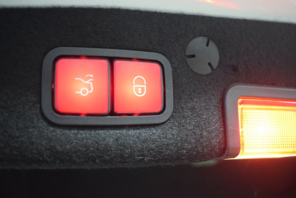 Mercedes-Benz C-Class  2020