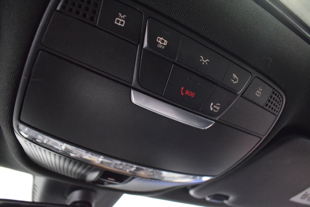 Mercedes-Benz C-Class  2020