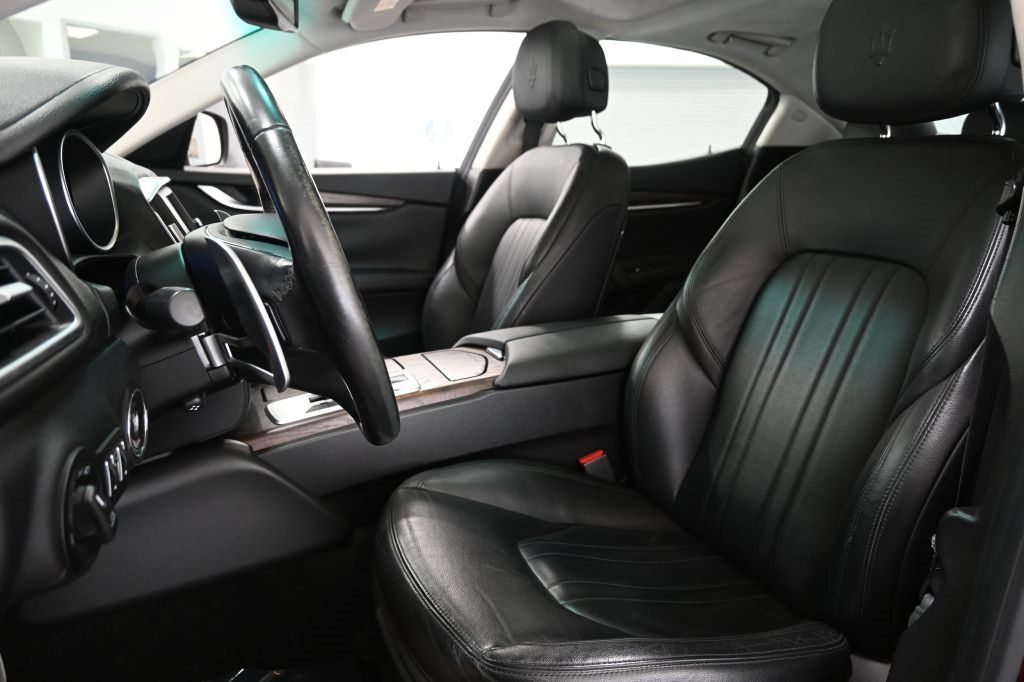 Maserati Ghibli  2015