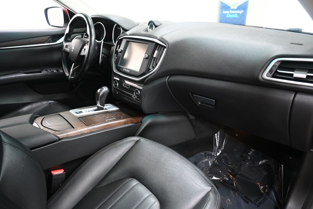 Maserati Ghibli  2015