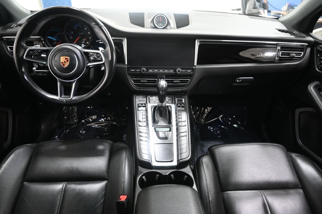 Porsche Macan  2019