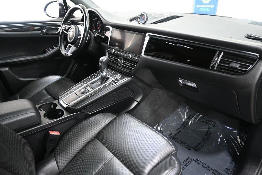 Porsche Macan  2019