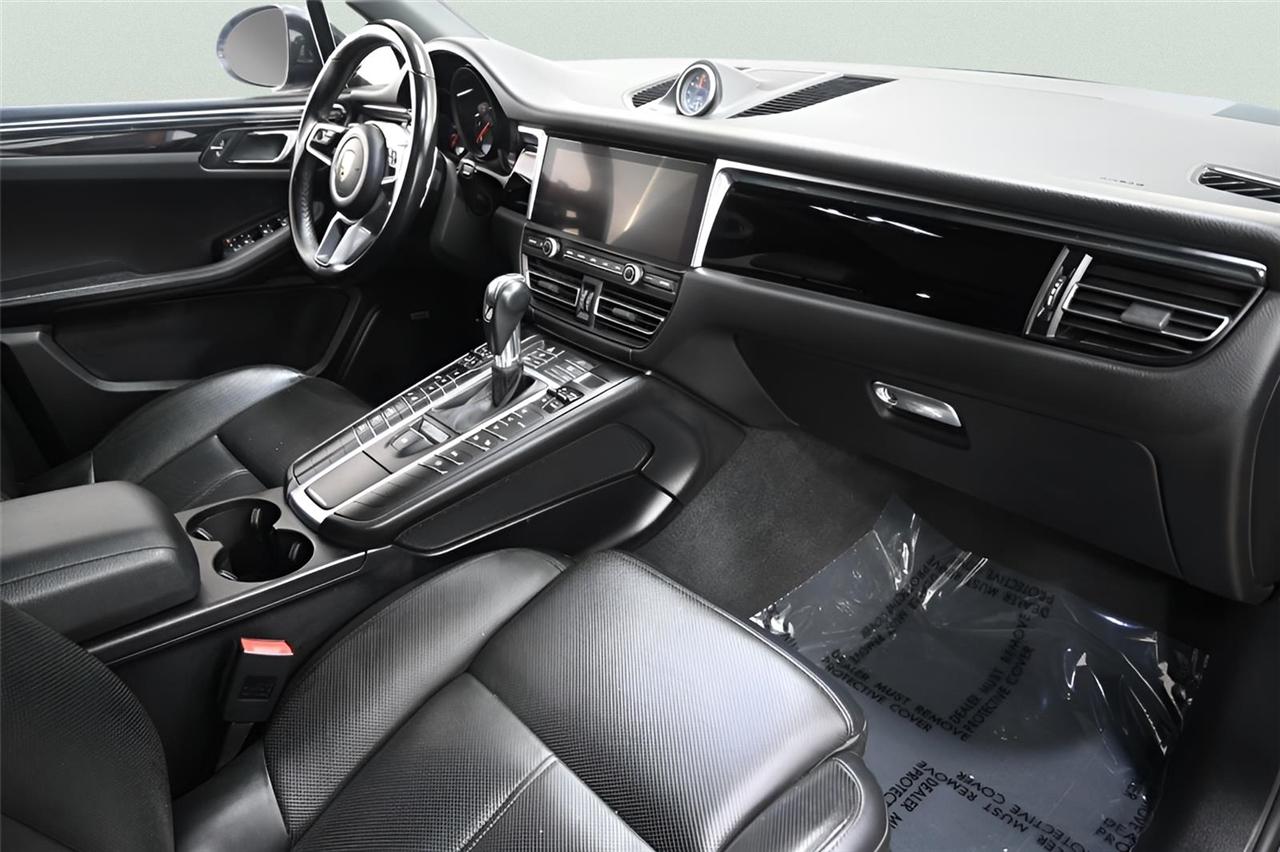 Porsche Macan  2019