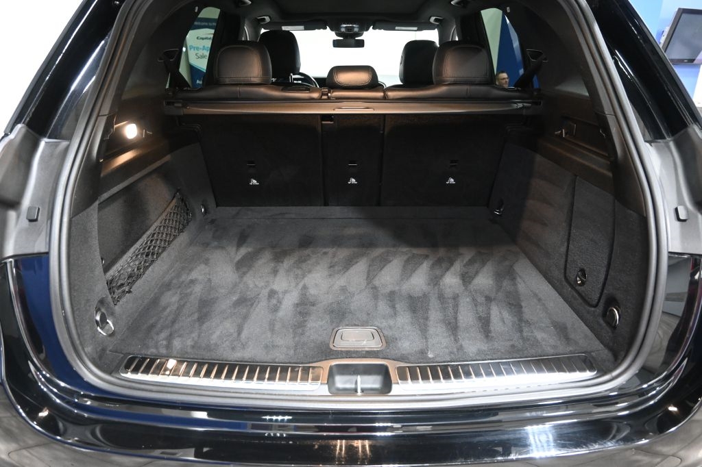 Mercedes-Benz GLE-Class  2021