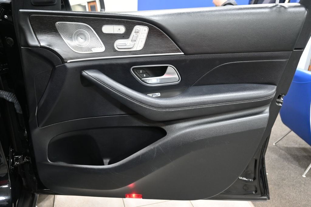 Mercedes-Benz GLE-Class  2021