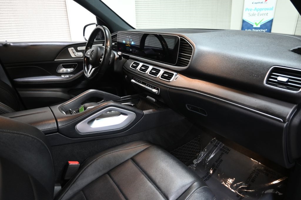 Mercedes-Benz GLE-Class  2021