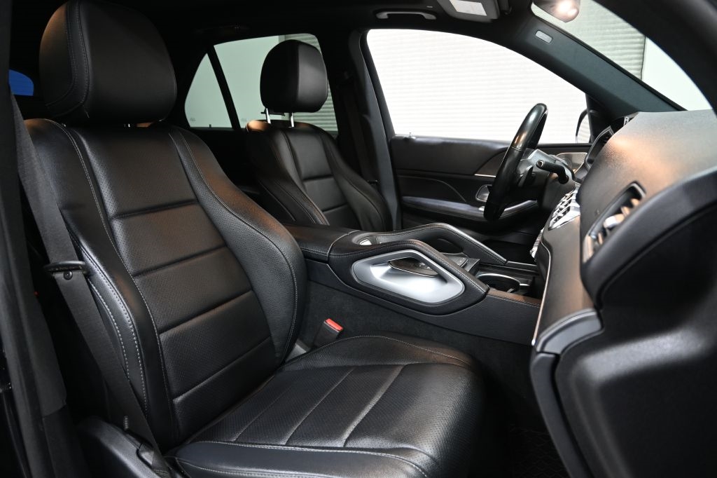 Mercedes-Benz GLE-Class  2021