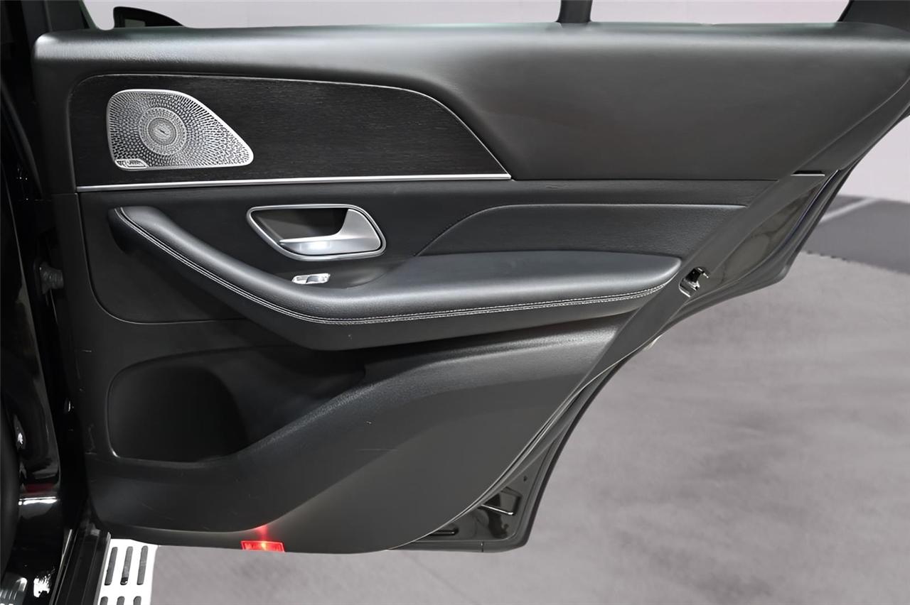 Mercedes-Benz GLE-Class  2021