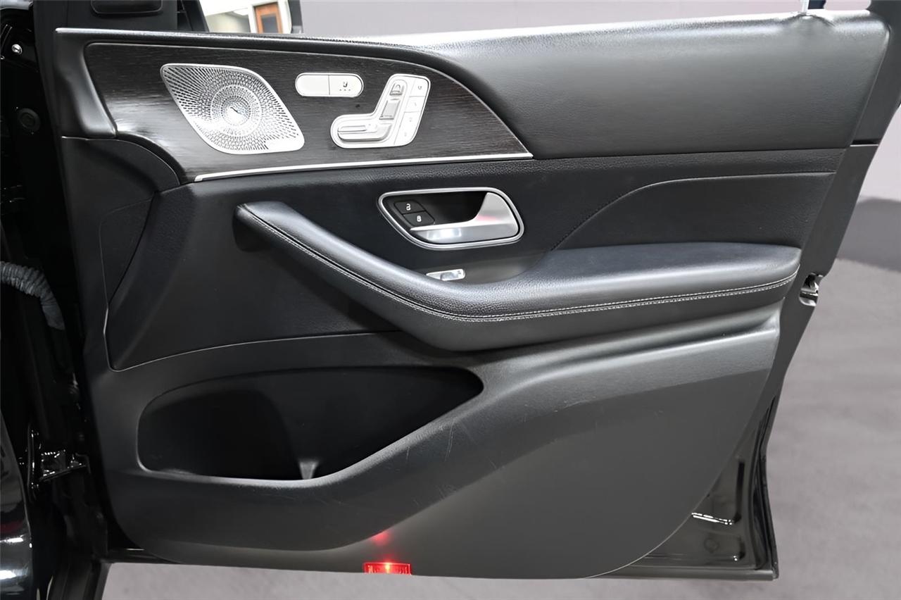 Mercedes-Benz GLE-Class  2021