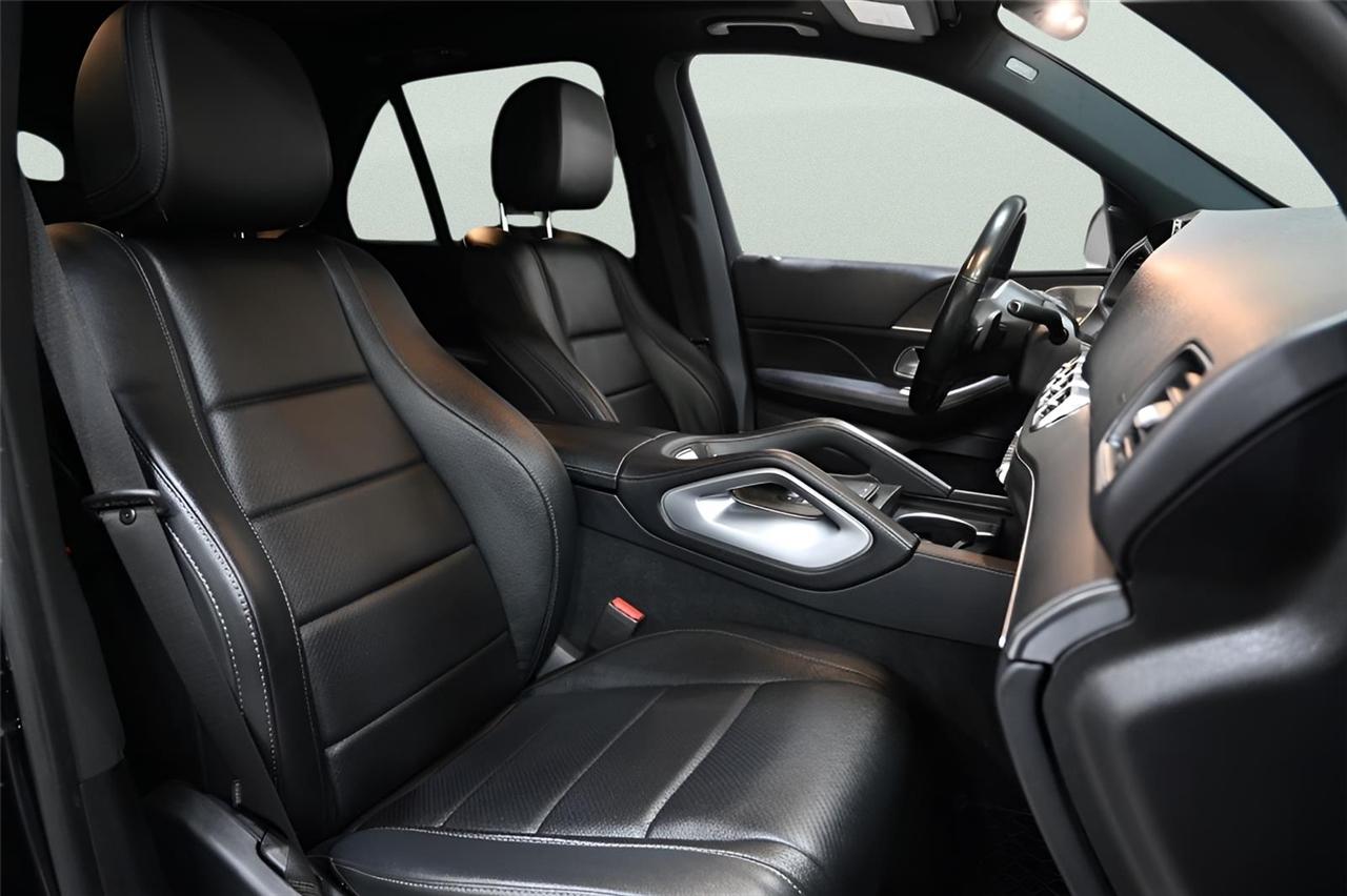 Mercedes-Benz GLE-Class  2021