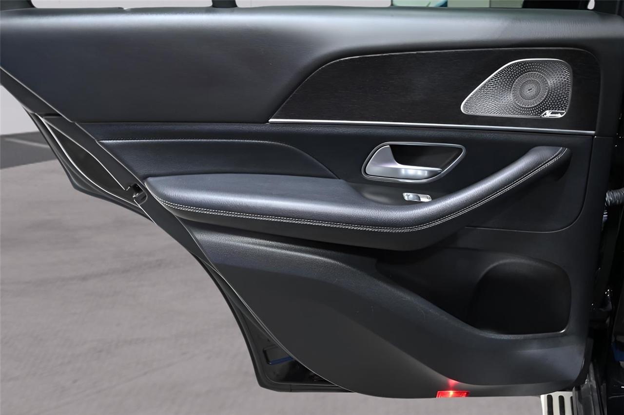 Mercedes-Benz GLE-Class  2021