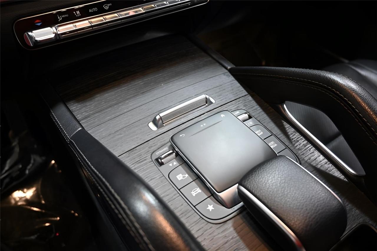 Mercedes-Benz GLE-Class  2021