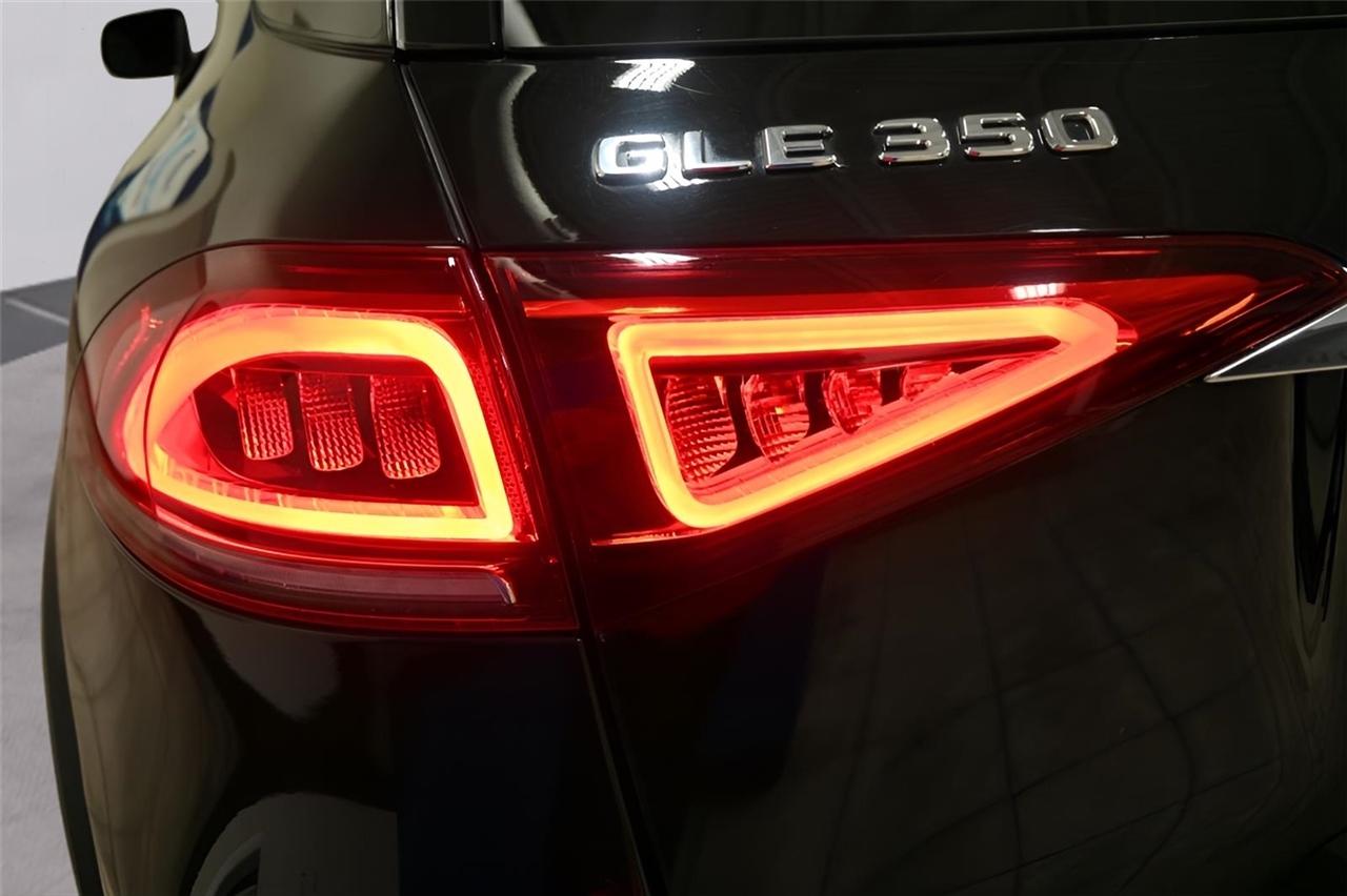 Mercedes-Benz GLE-Class  2021