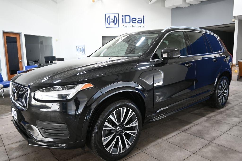 2022 Volvo XC90 T5 MOMENTUM