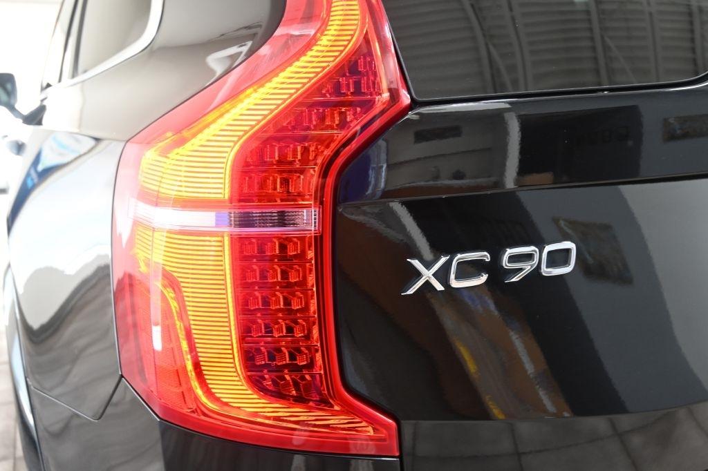 Volvo XC90  2022