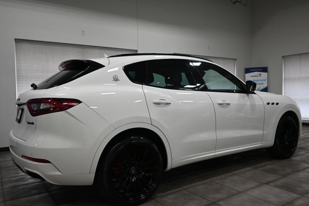 Maserati Levante  2020
