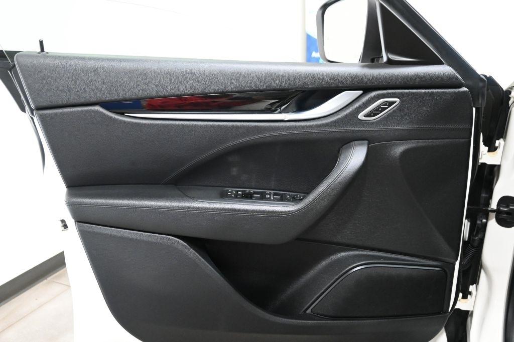 Maserati Levante  2020