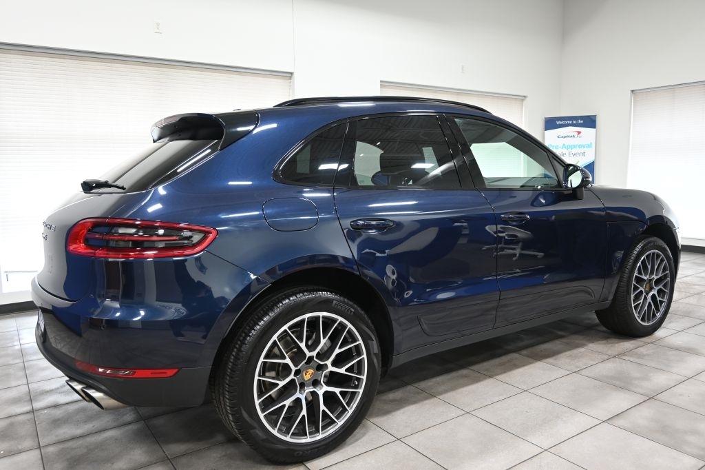 Porsche Macan  2018