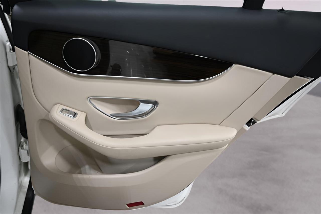 Mercedes-Benz GLC-Class  2019