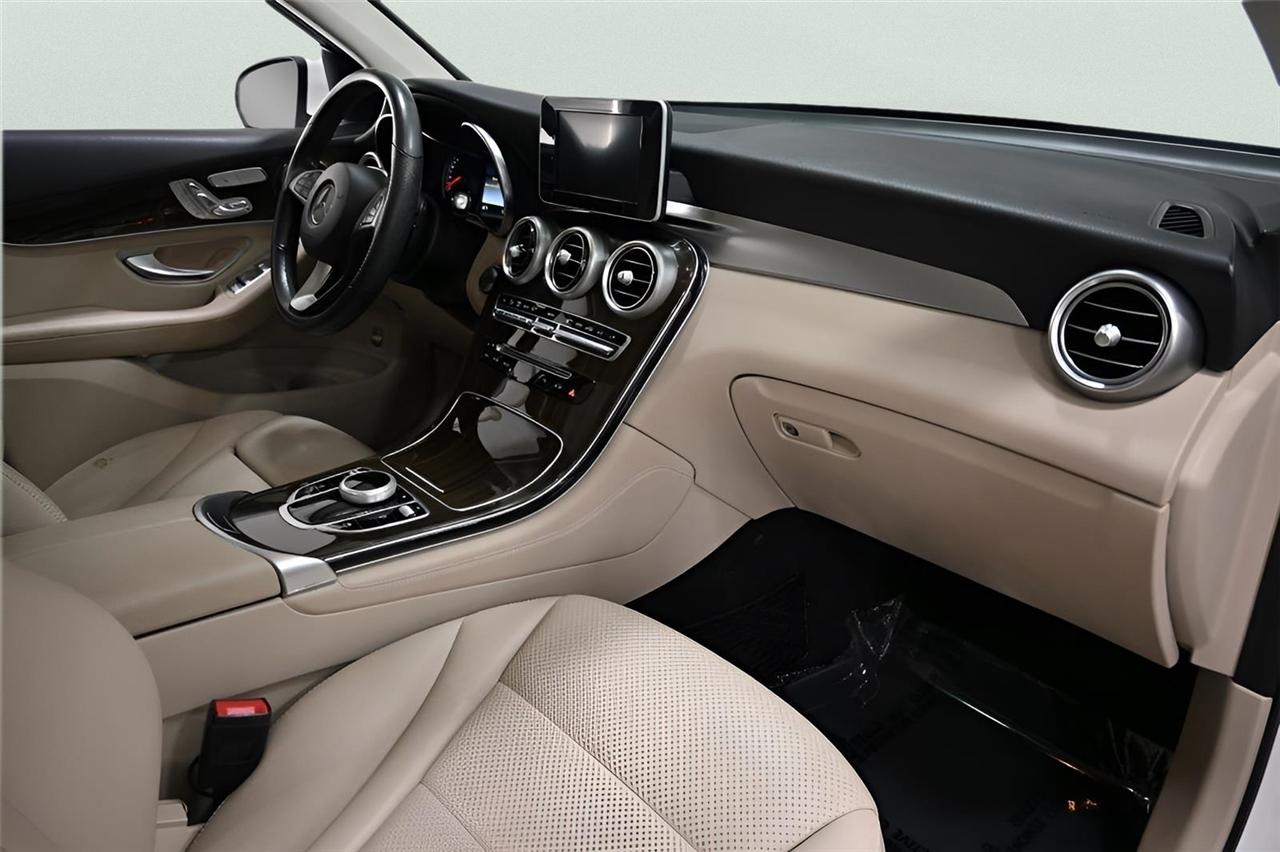 Mercedes-Benz GLC-Class  2019