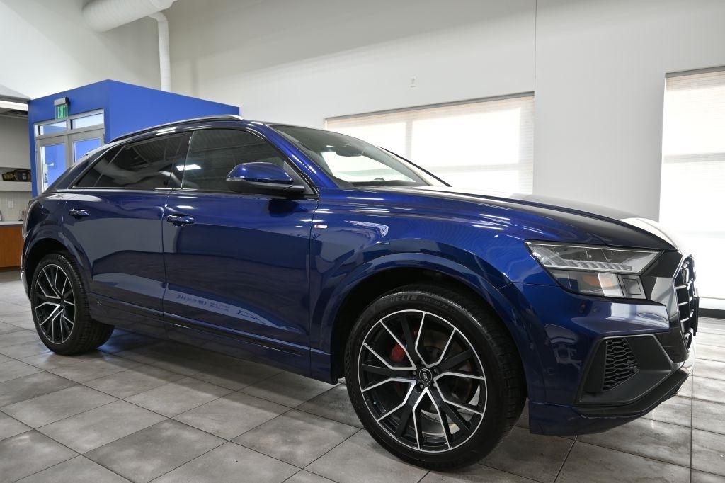 Audi Q8  2021
