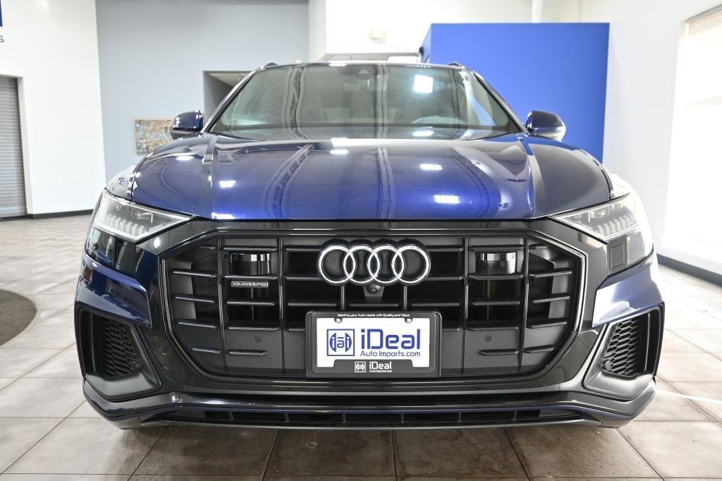 Audi Q8  2021