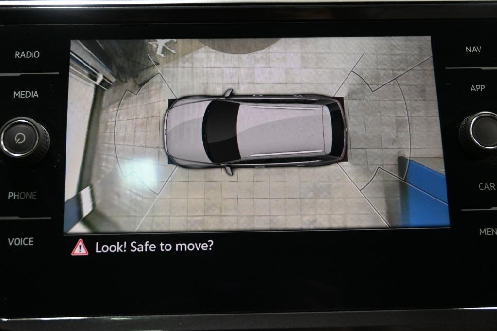 Volkswagen Tiguan  2021