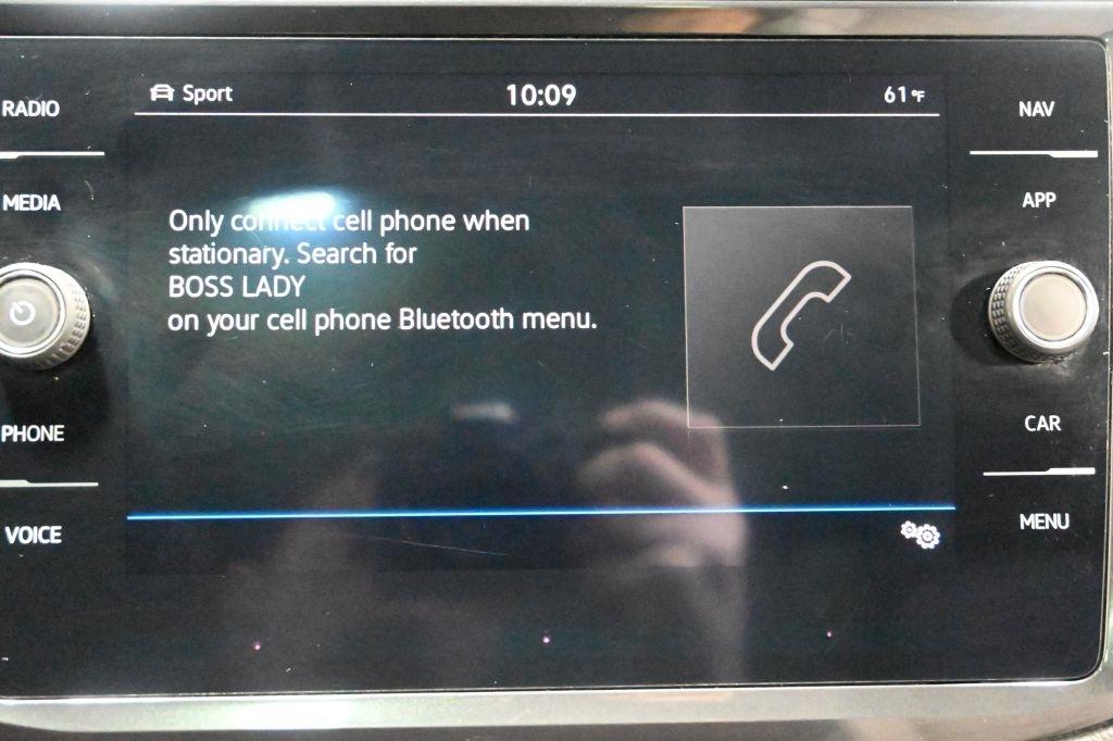 Volkswagen Tiguan  2021