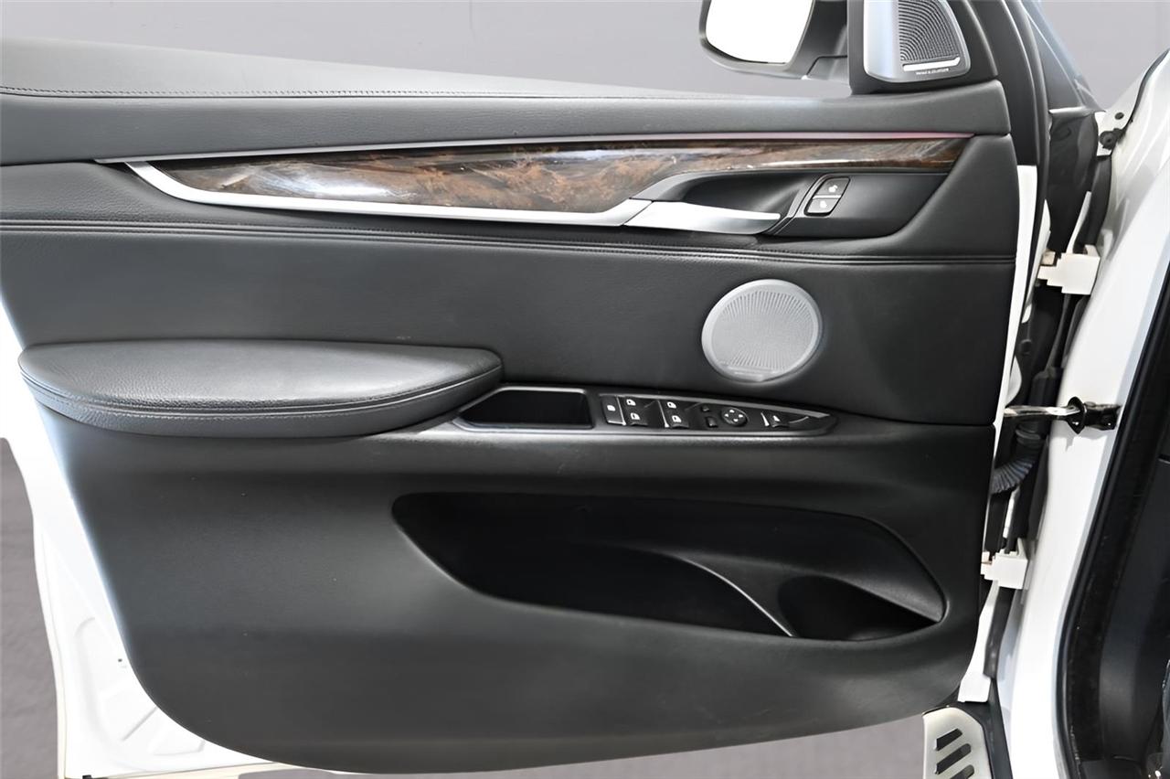 BMW X6  2015