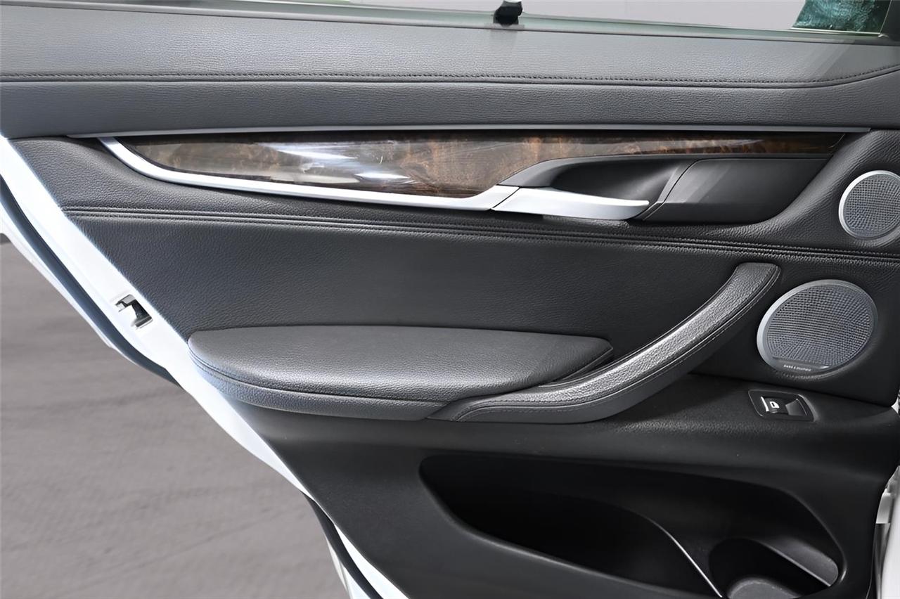 BMW X6  2015