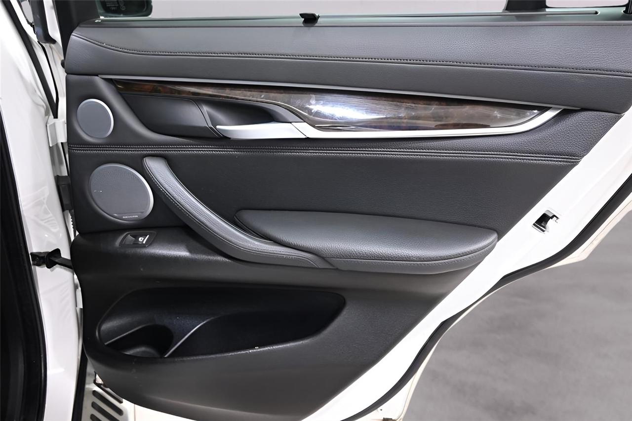 BMW X6  2015