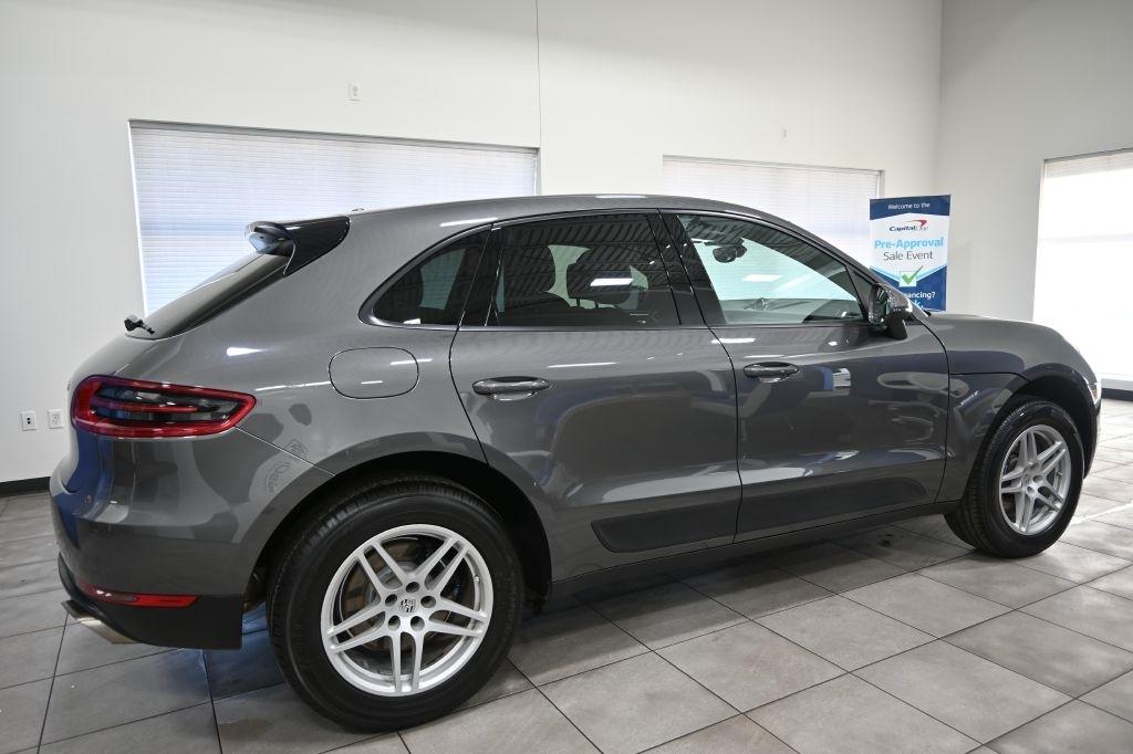 Porsche Macan  2018