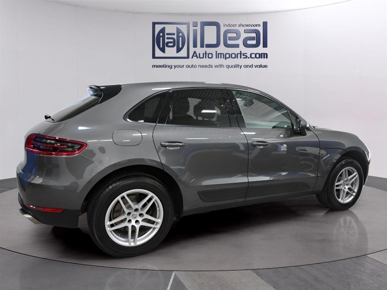 Porsche Macan  2018
