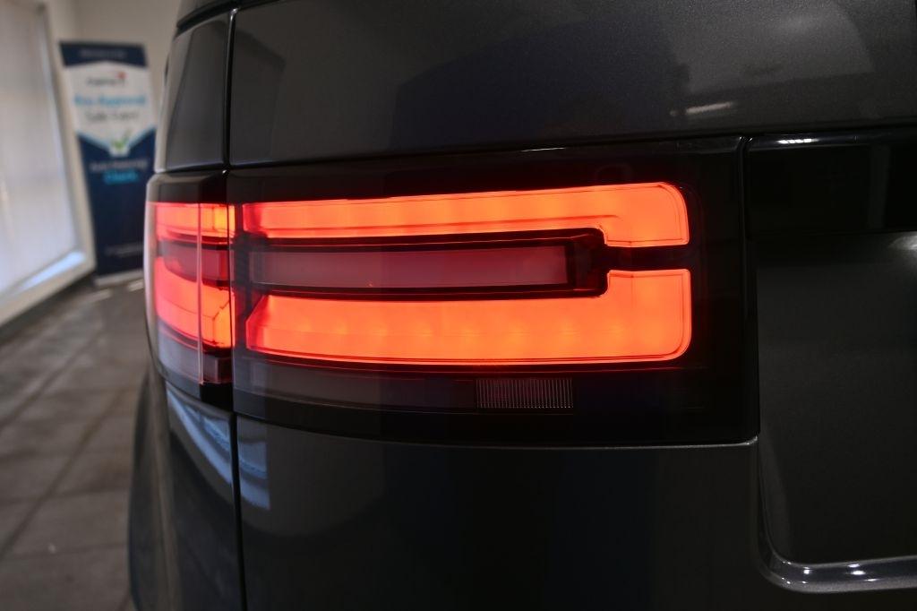 Land Rover Discovery  2018