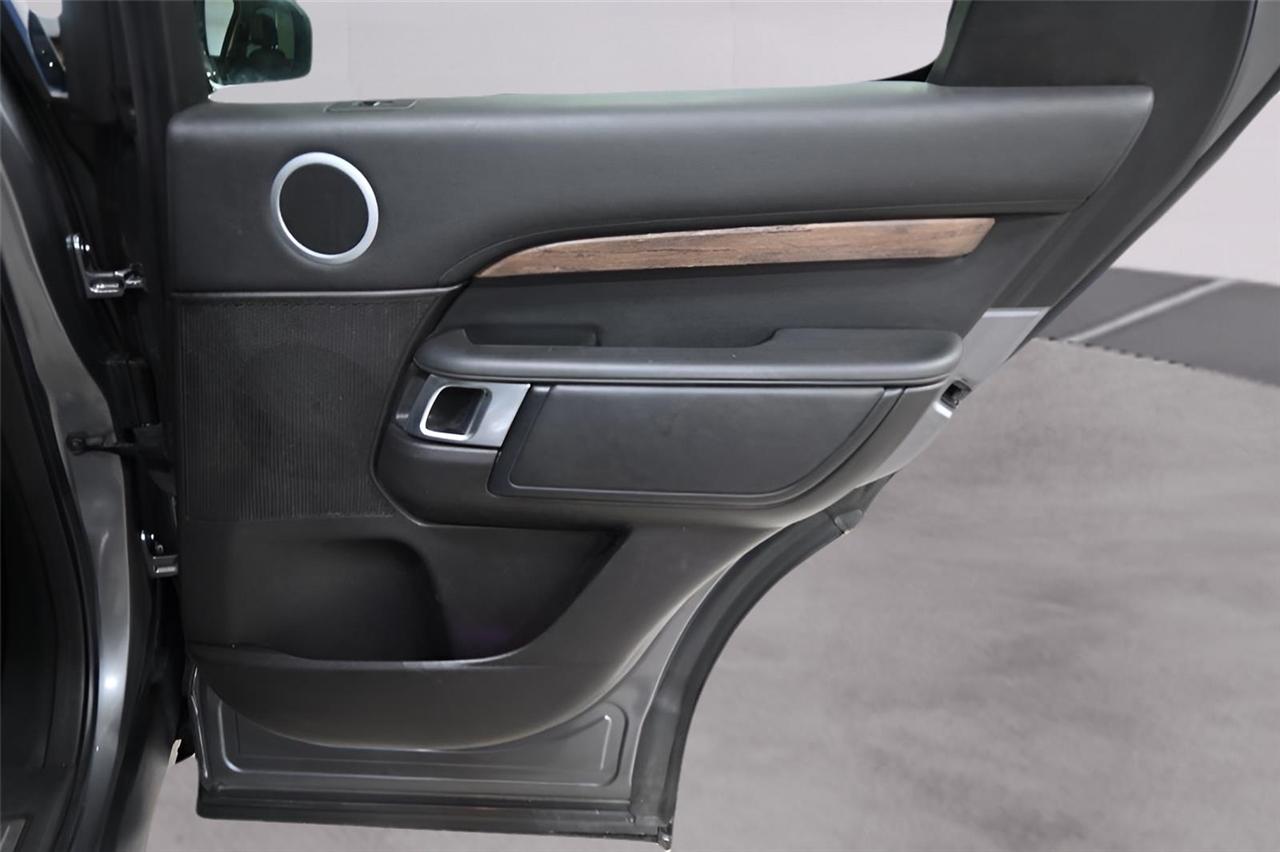 Land Rover Discovery  2018