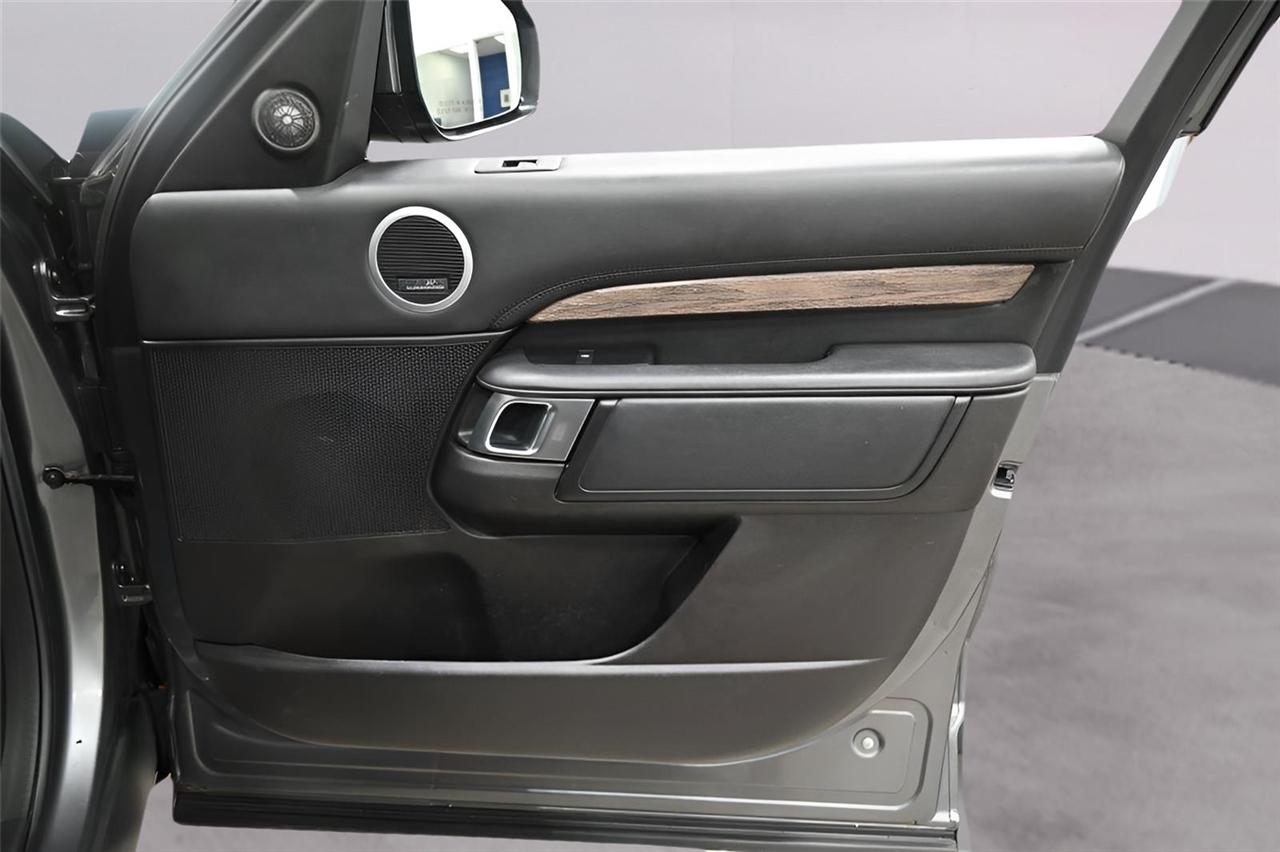 Land Rover Discovery  2018