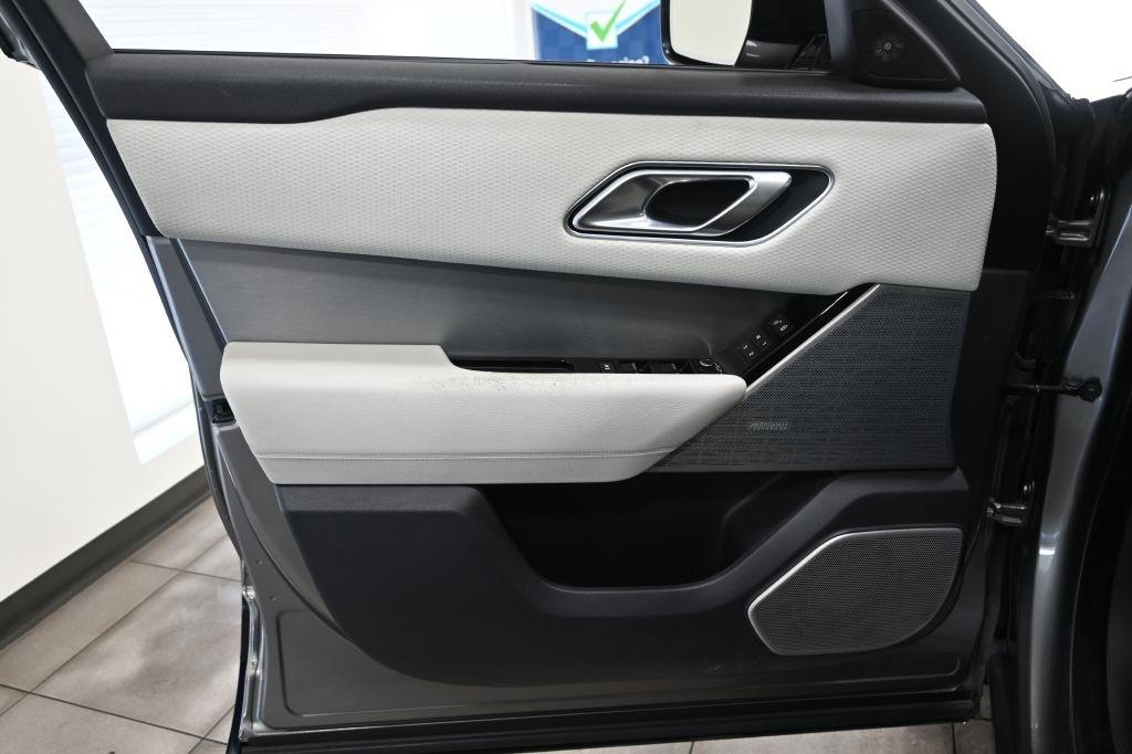 Land Rover Range Rover Velar  2018