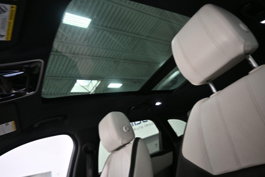 Land Rover Range Rover Velar  2018