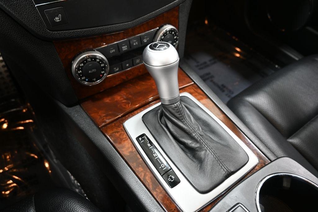 Mercedes-Benz C-Class  2009