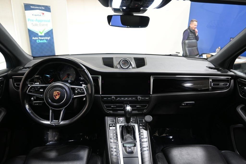 Porsche Macan  2019