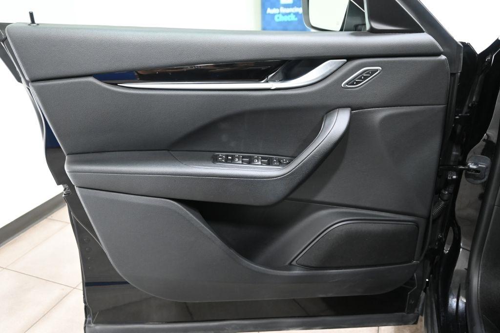 Maserati Levante  2017