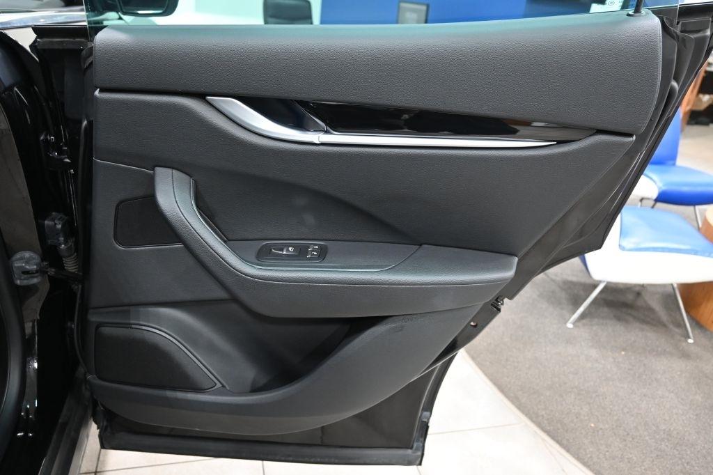 Maserati Levante  2017