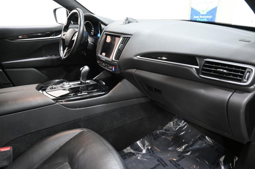 Maserati Levante  2017