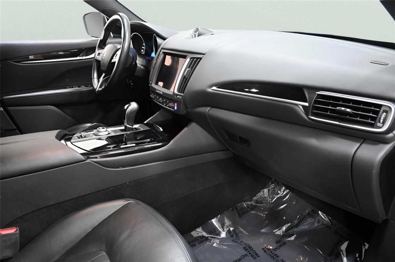 Maserati Levante  2017